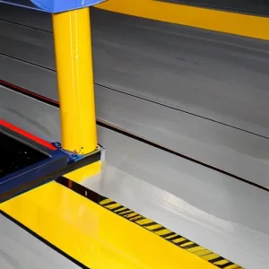 Полусухая стяжка пола механизированным способом: технология заливки и контроль перепадов лазерным нивелиром