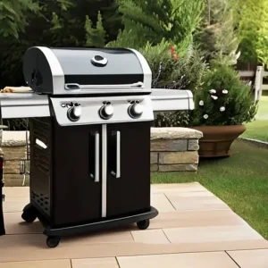 Газовые грили (Weber, Broil King) в летней кухне: подключение к баллону, чистка решеток и безопасность в закрытом помещении