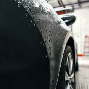 Фото по теме: Конденсат на кузове автомобиля в теплом гараже: отсутствие приточной вентиляции